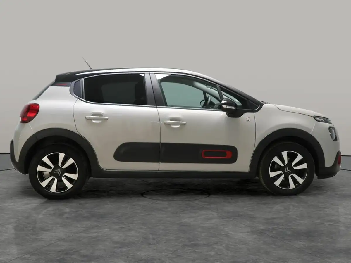 2022-citroen-c3-12-puretech-c-series-big-10