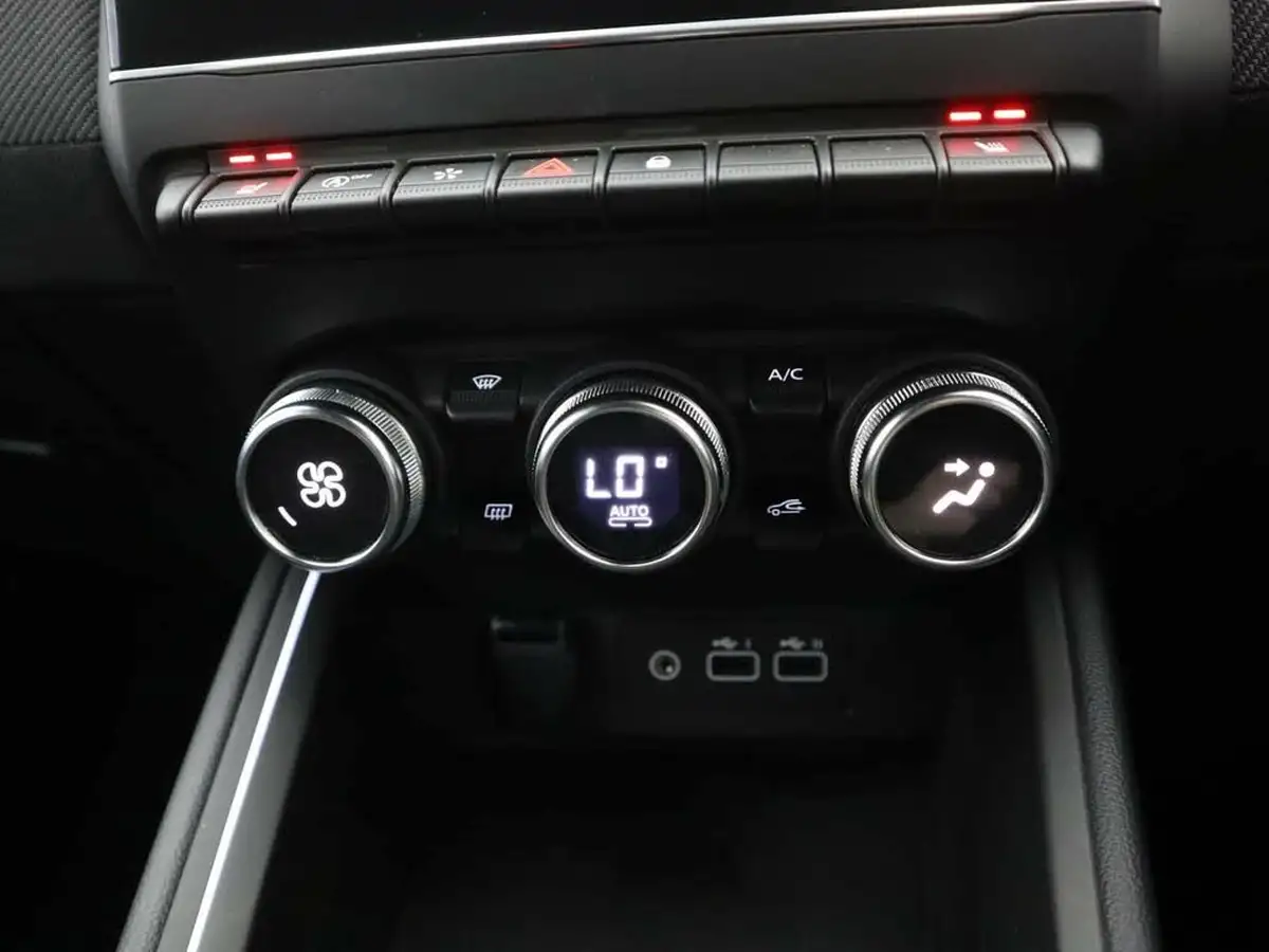 2024-renault-clio-10-tce-esprit-alpine-big-27