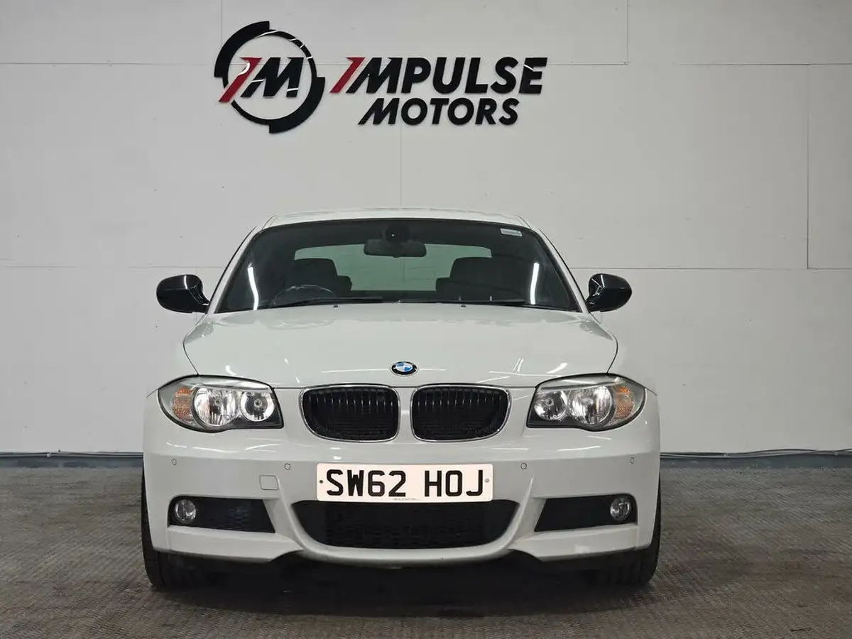 2012-bmw-1-series-20-120i-sport-plus-edition-coupe-big-2