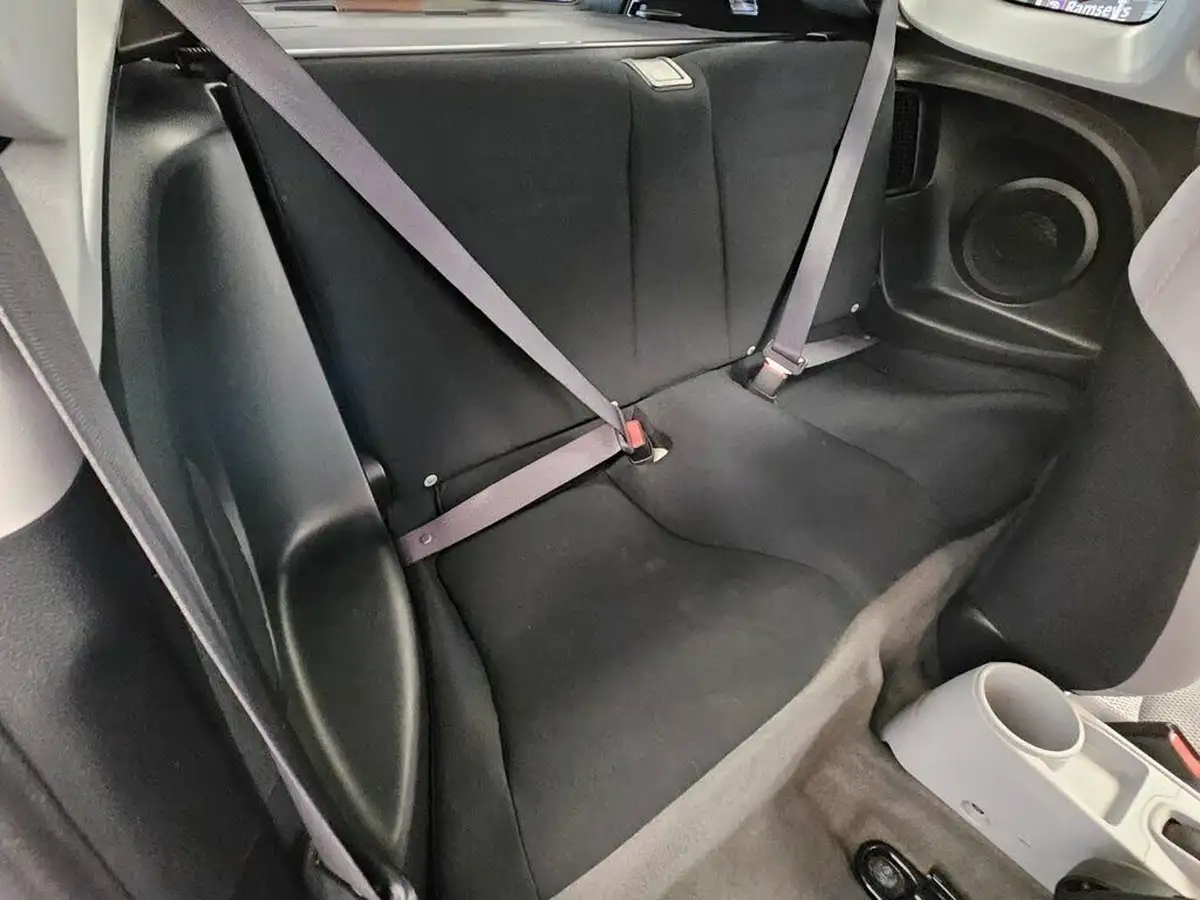 2010-honda-cr-z-15-sport-big-10