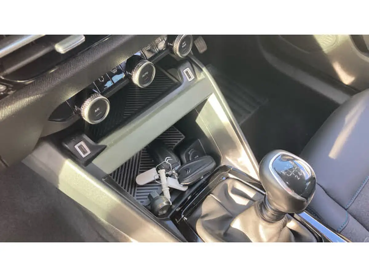 2021-citroen-c4-12-puretech-shine-130ps-big-12