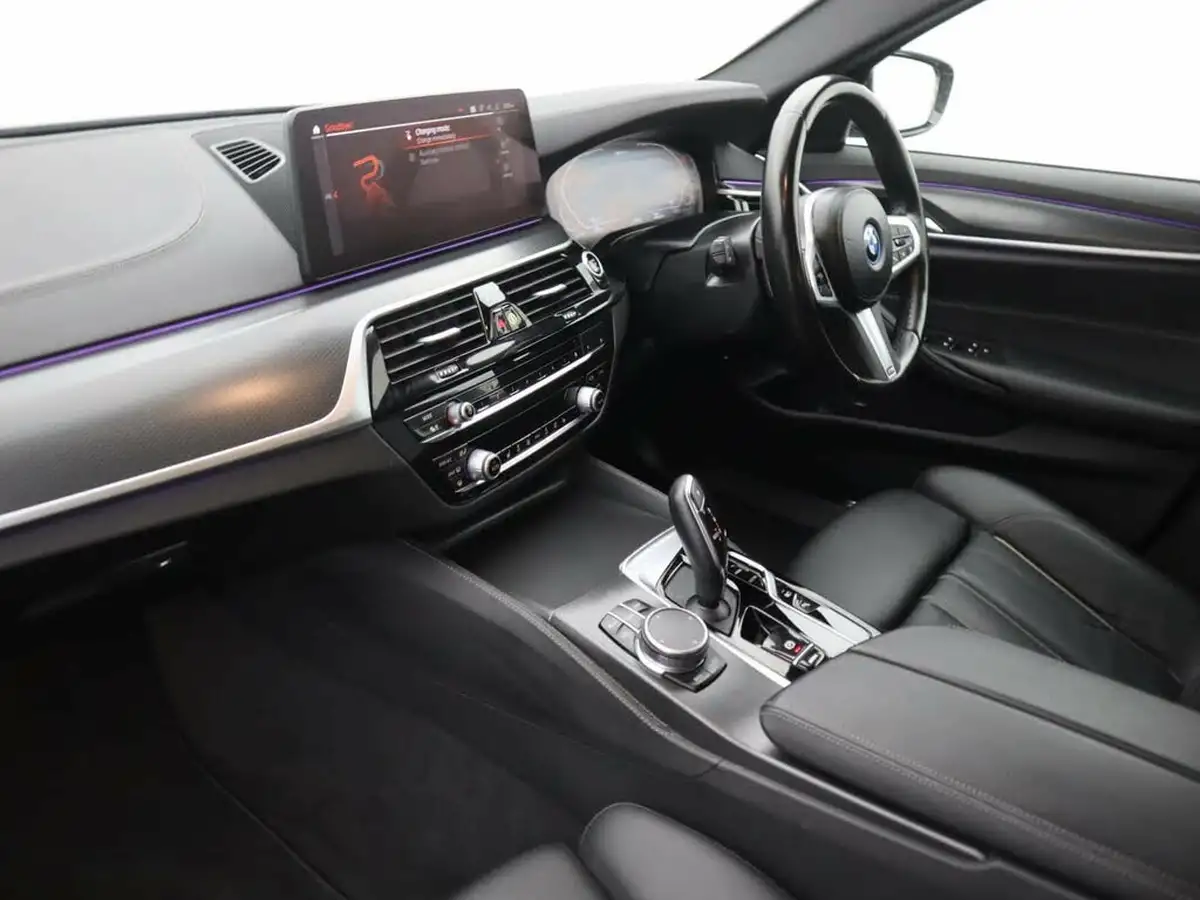2022-bmw-5-series-20-530e-m-sport-saloon-4d-big-12