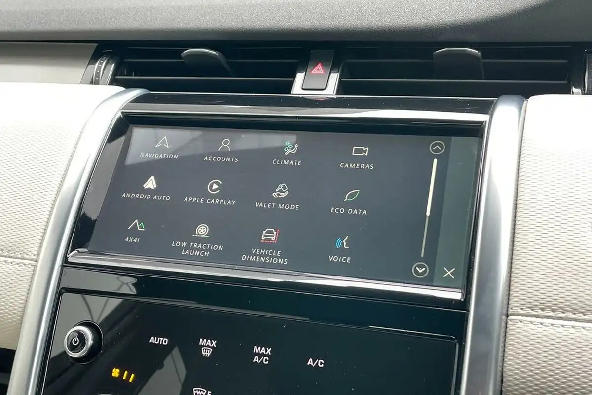 2022-land-rover-discovery-sport-15-p300e-r-dynamic-se-big-56