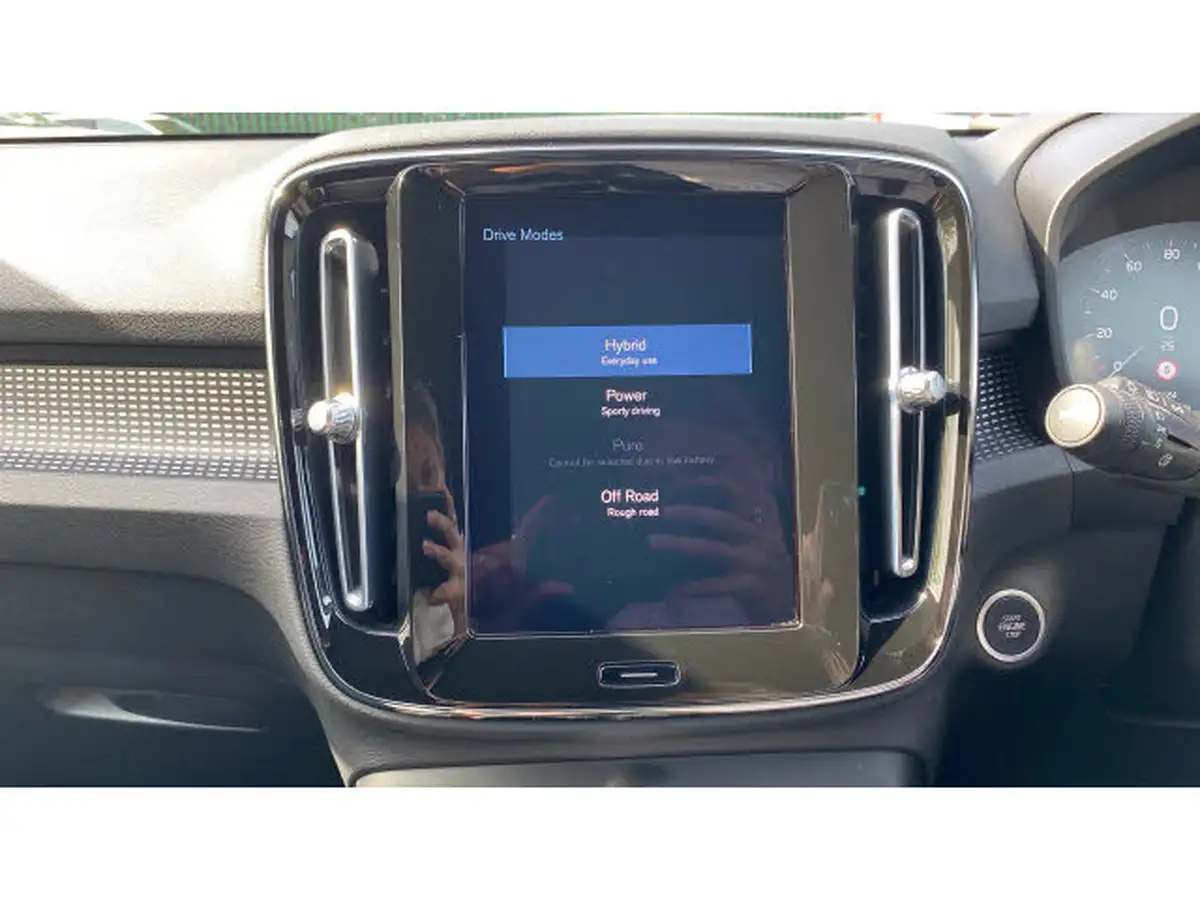 2021-volvo-xc40-15-t5-r-design-pro-258bhp-big-31
