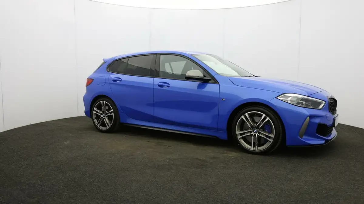 2021-bmw-1-series-20-m135i-xdrive-big-48