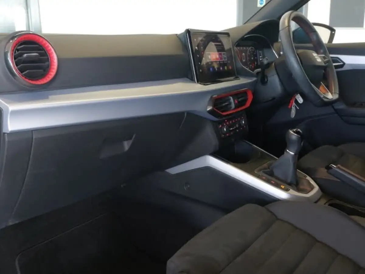 2022-seat-arona-10-tsi-fr-sport-big-6