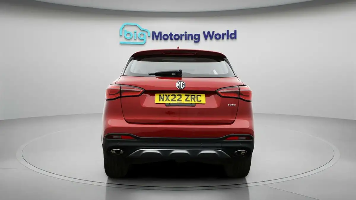 2022-mg-hs-15t-gdi-exclusive-162ps-big-5