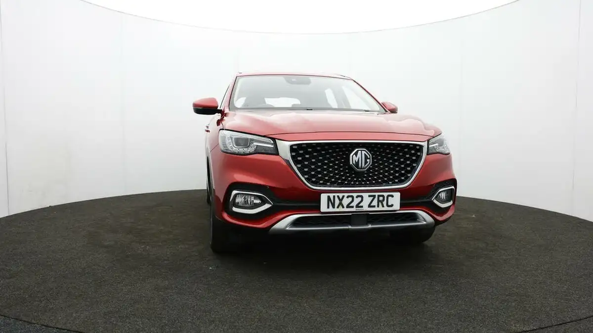 2022-mg-hs-15t-gdi-exclusive-162ps-big-53