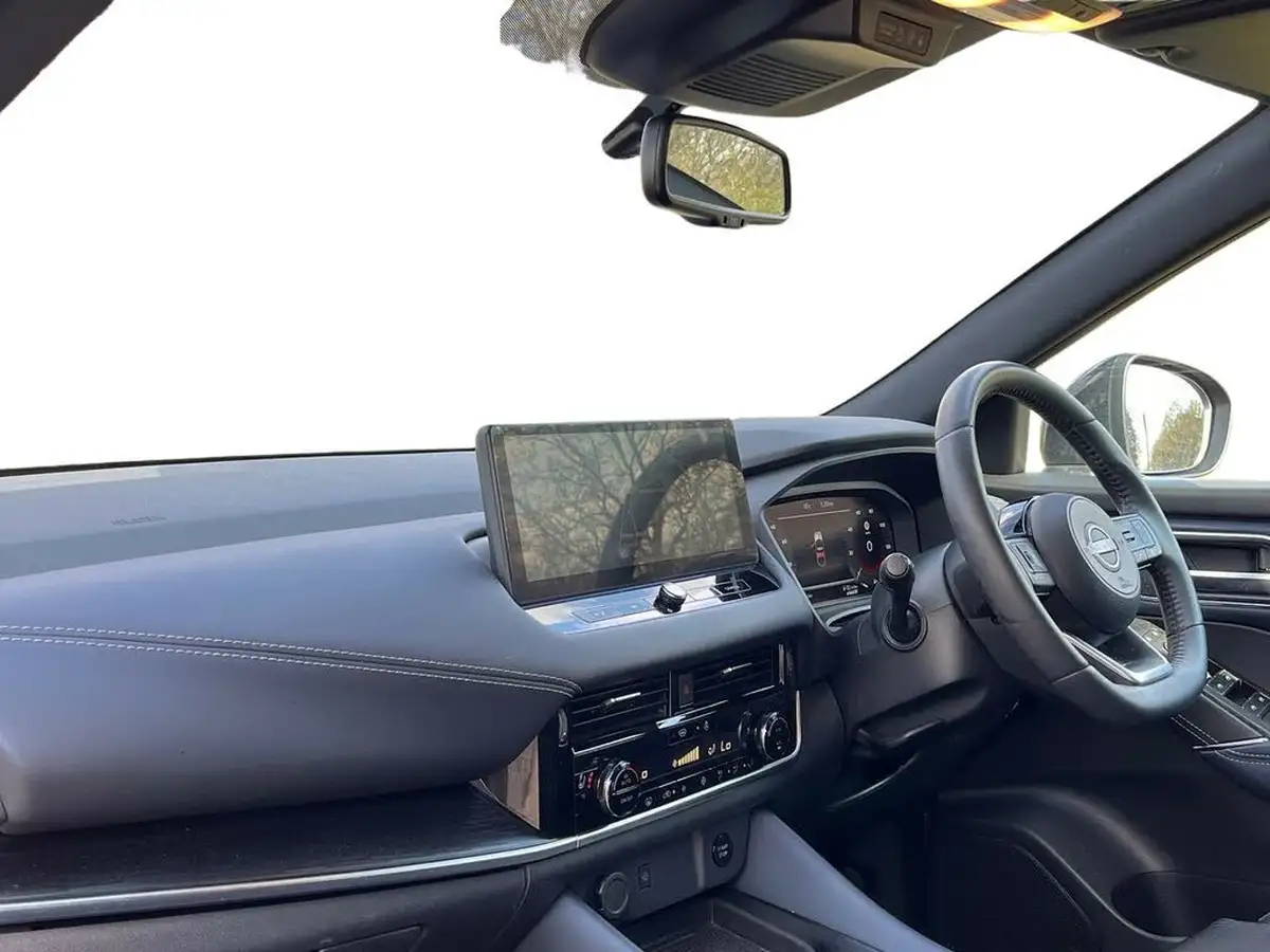 2023-nissan-qashqai-15-tekna-big-8