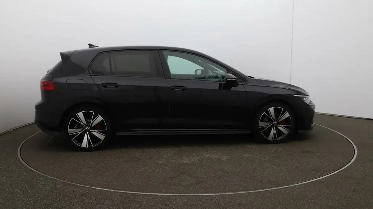 2021-volkswagen-golf-20tdi-gtd-big-43
