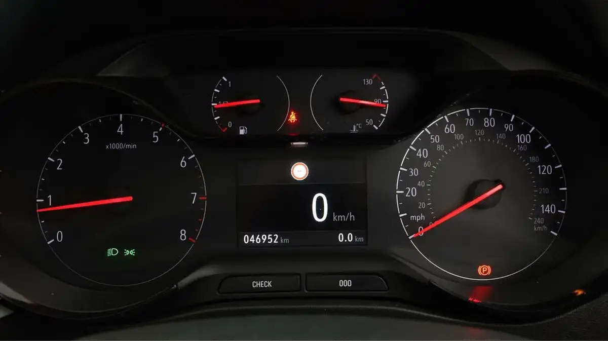 2020-vauxhall-crossland-x-12i-sri-nav-big-9