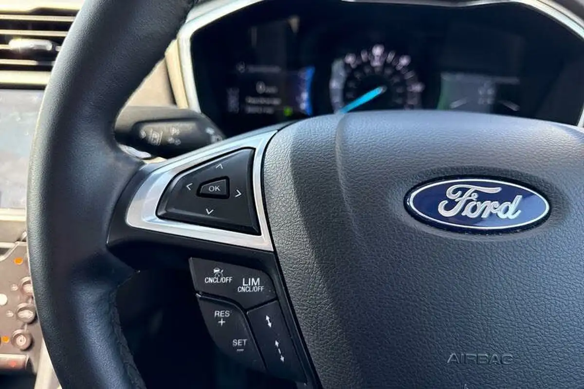 2022-ford-mondeo-20-tivct-vignale-estate-5d-big-26