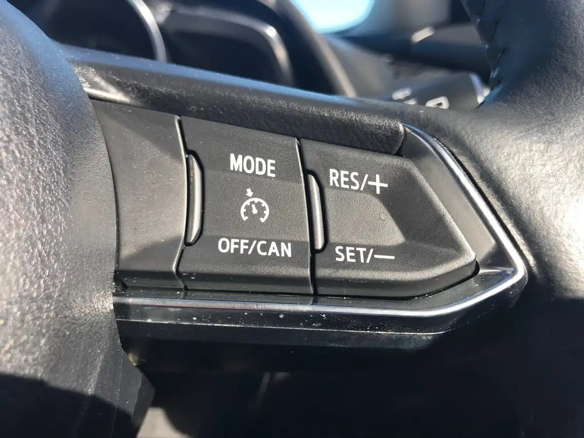 2018-mazda-mazda2-15-gt-big-21