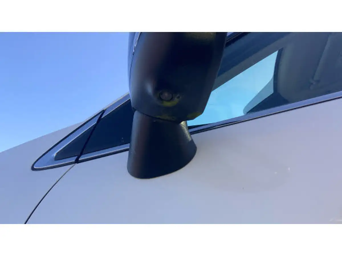 2020-mitsubishi-eclipse-cross-15-black-big-26