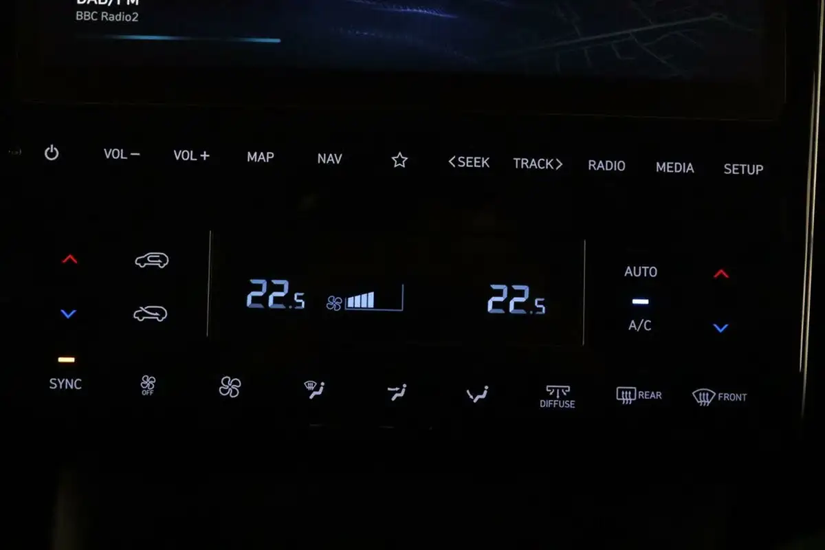 2021-hyundai-tucson-16-t-gdi-se-connect-150ps-big-21
