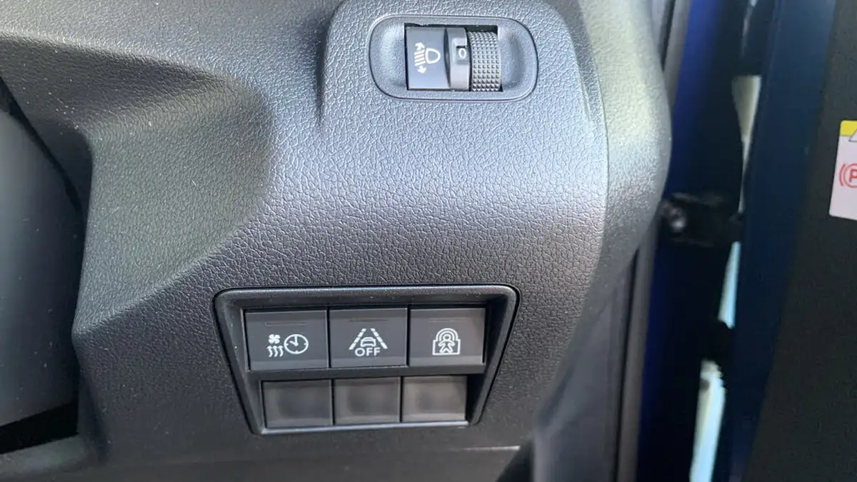 2023-peugeot-rifter-e-gt-long7-seats-big-32