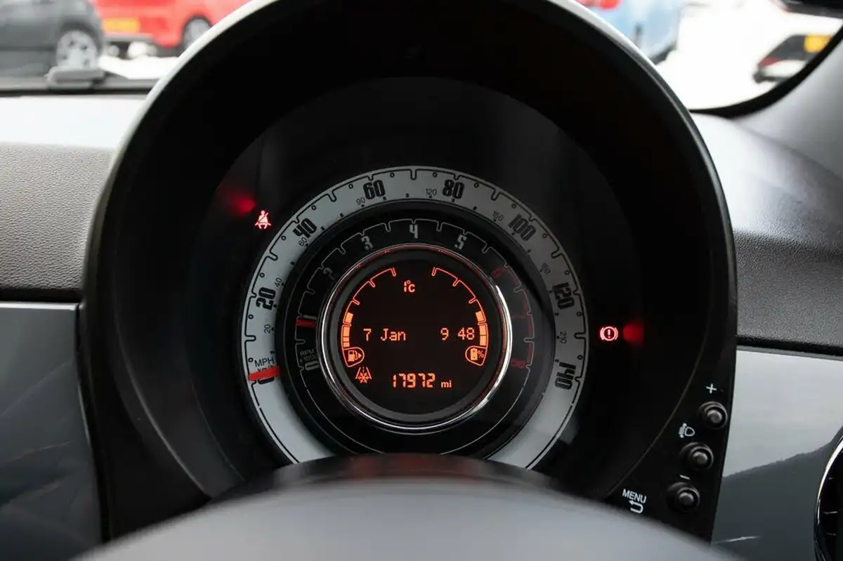 2020-fiat-500-10-pop-big-11