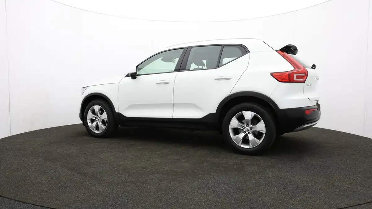 2020-volvo-xc40-20td-d3-momentum-geartronic-big-71