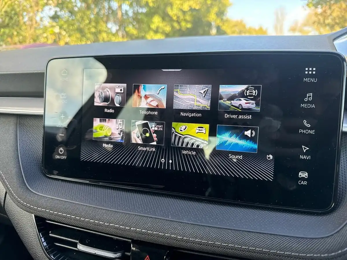 2024-skoda-fabia-15-tsi-se-l-big-18