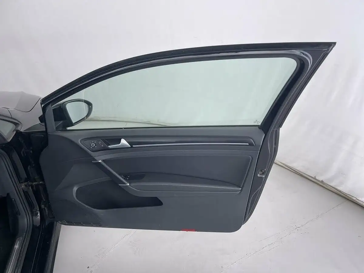 2014-volkswagen-golf-20tdi-gtd-bmt-3d-big-27