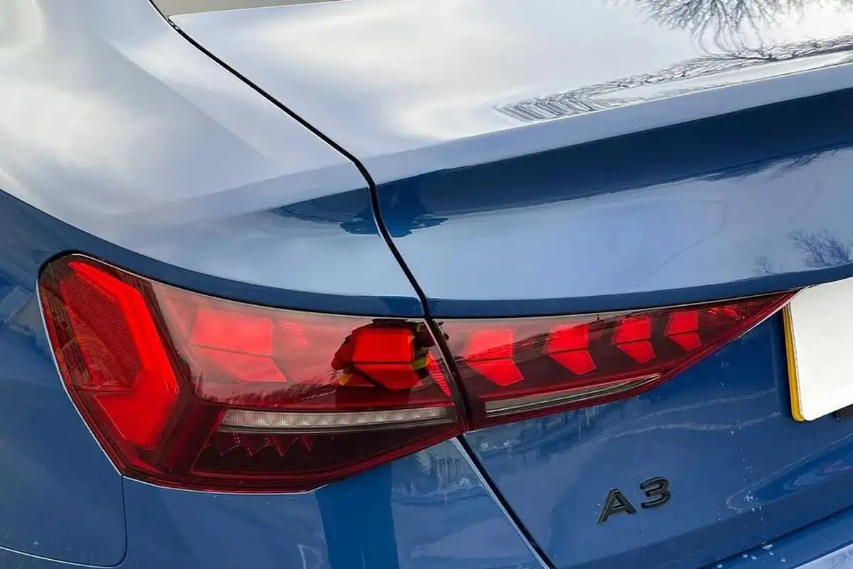 2025-audi-a3-15-30-tfsi-s-line-saloon-4d-big-14