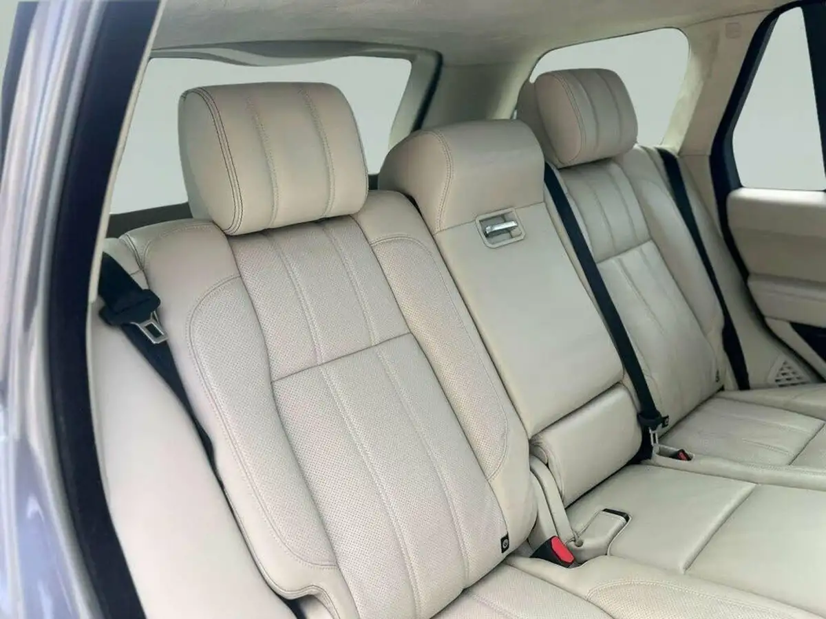 2013-land-rover-range-rover-44-sdv8-autobiography-big-14