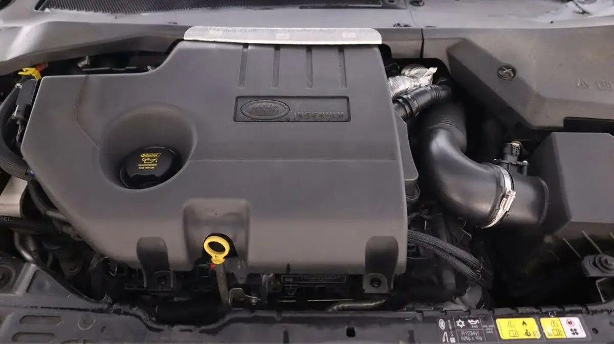 2021-land-rover-range-rover-evoque-20-p200-s-big-19