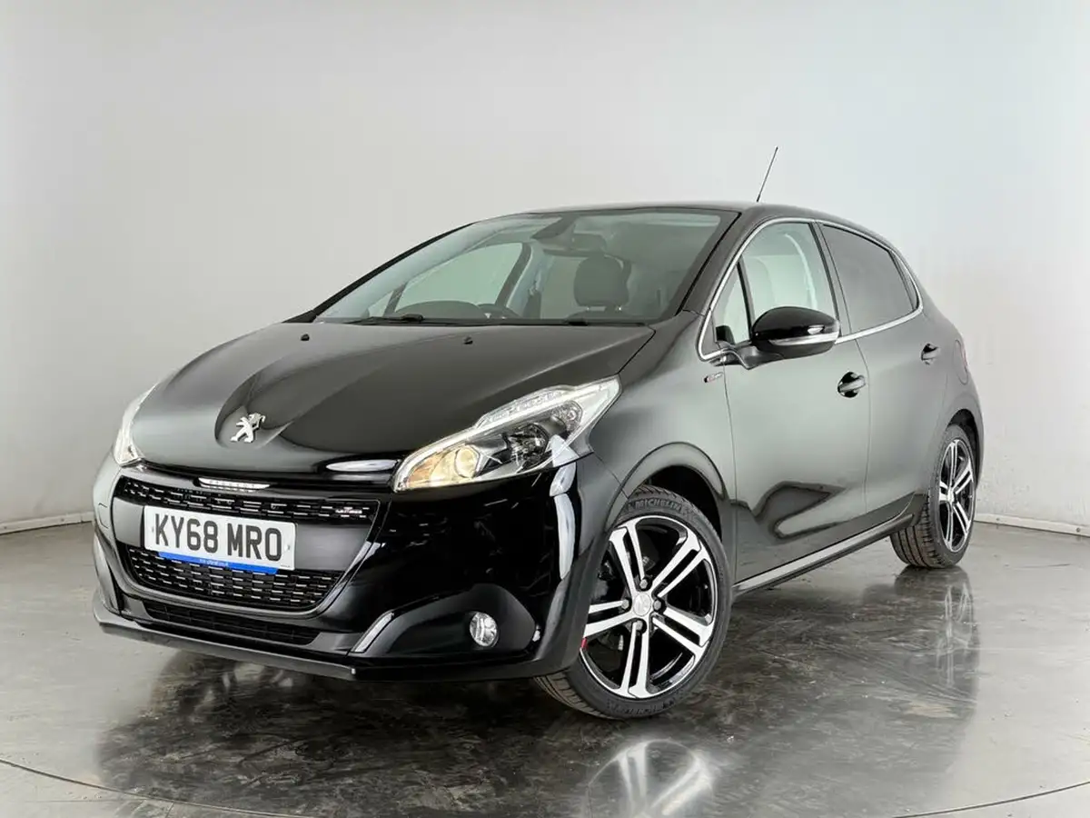 2018-peugeot-208-12-puretech-gt-line-eat6-big-39
