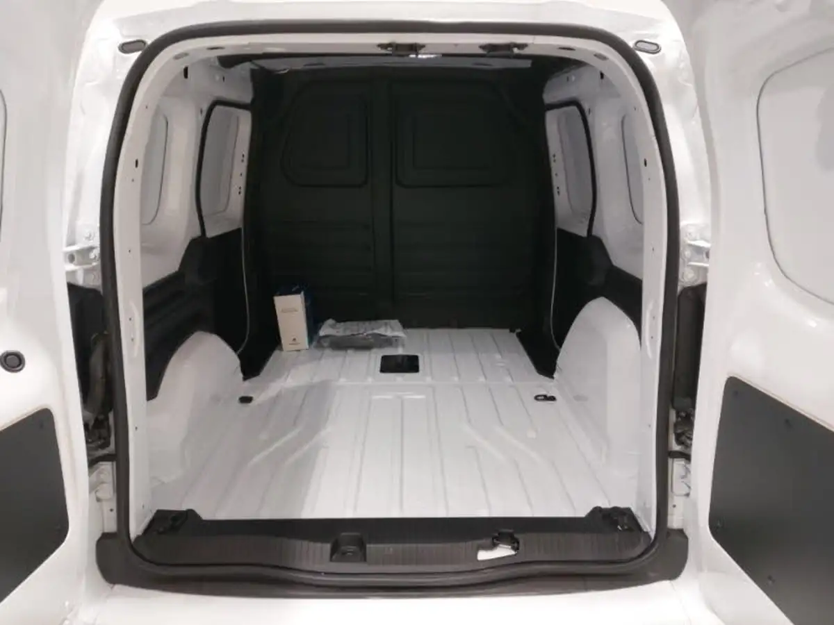 2023-nissan-townstar-e-45kwh-l1-tekna-big-7