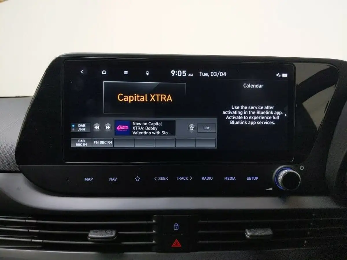 2024-hyundai-i20-10-t-gdi-advance-dct-big-11