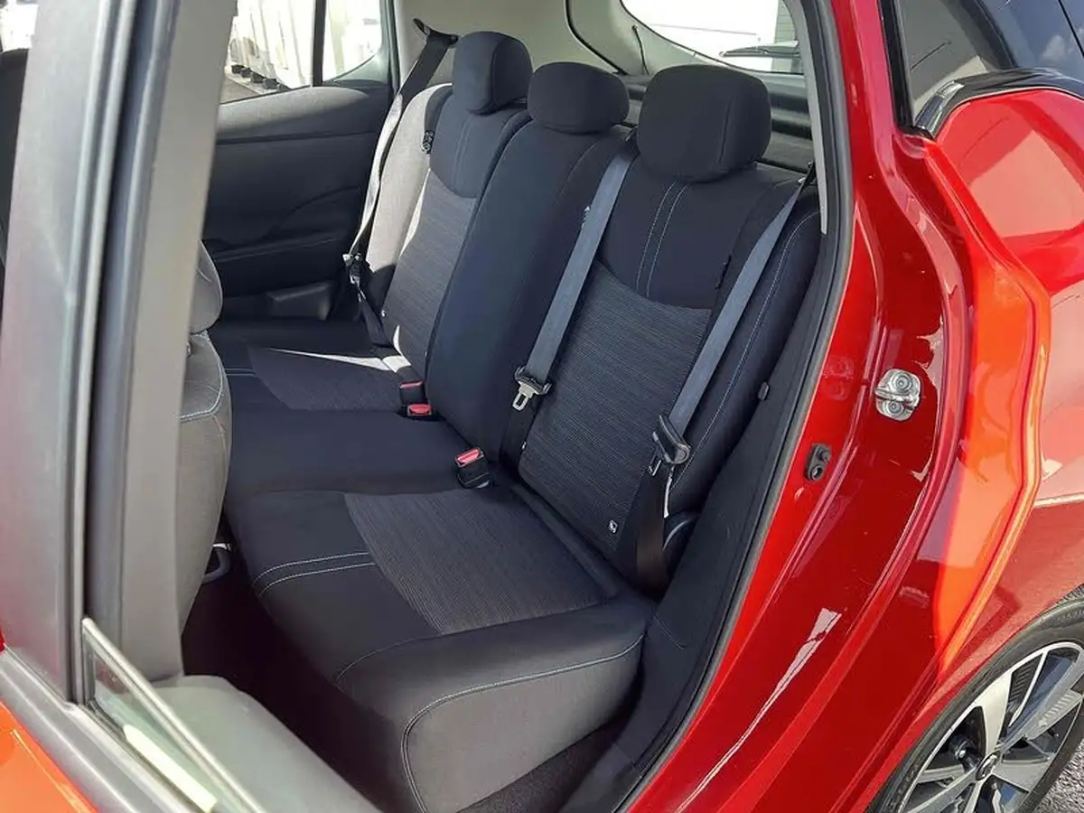 2021-nissan-leaf-e-acenta-big-28