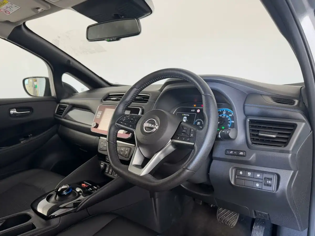 2023-nissan-leaf-e-n-connecta-39kwh-big-9