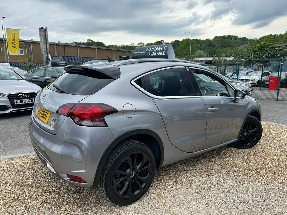 2016-ds-ds-4-16bluehdi-crossback-big-4