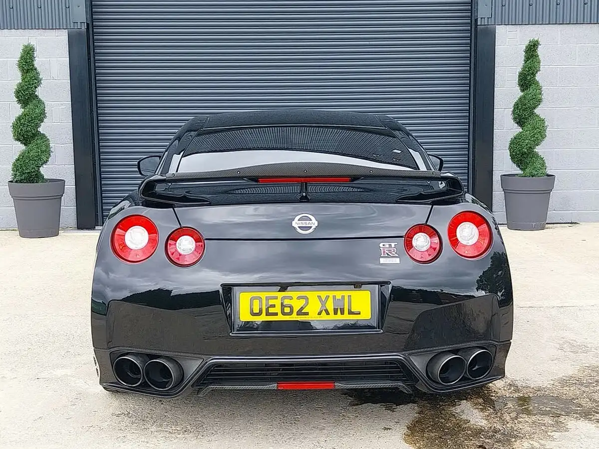 2012-nissan-gt-r-38-550ps-track-pack-auto-big-16