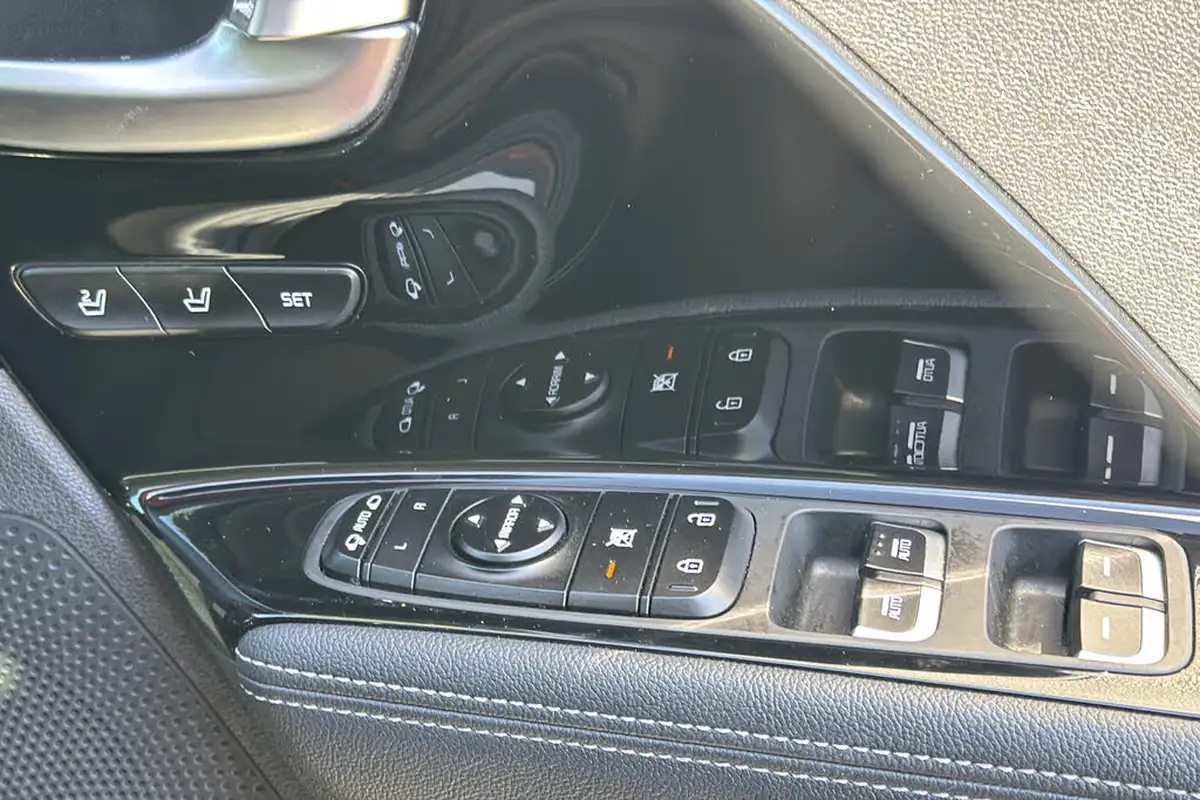 2022-kia-niro-16-gdi-4-139bhp-132kwh-big-26