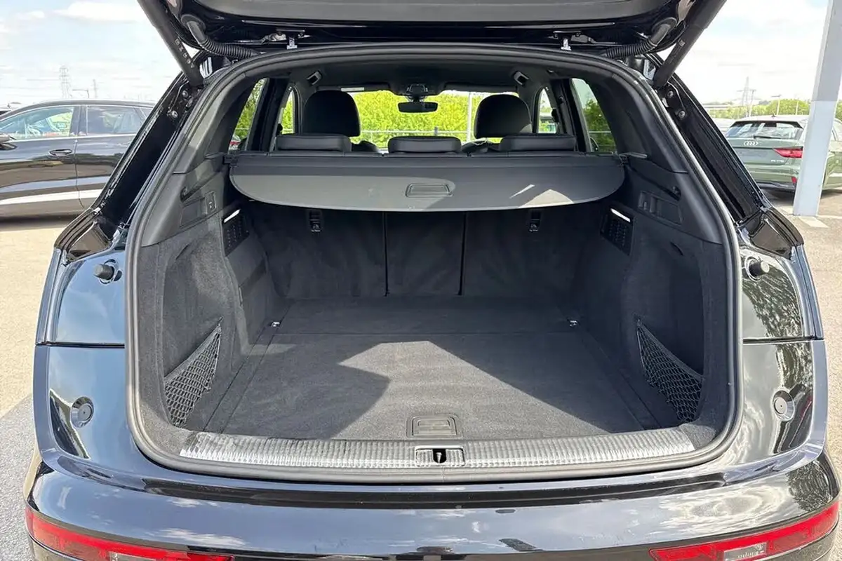 2025-audi-q5-20-tdi-s-line-suv-big-6