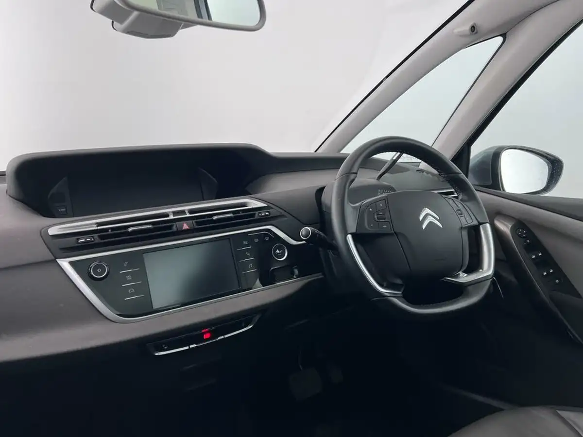 2019-citroen-c4-spacetourer-12-puretech-flair-eat8-big-20