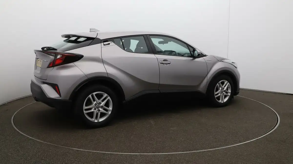 2021-toyota-c-hr-18-vvt-i-icon-big-52