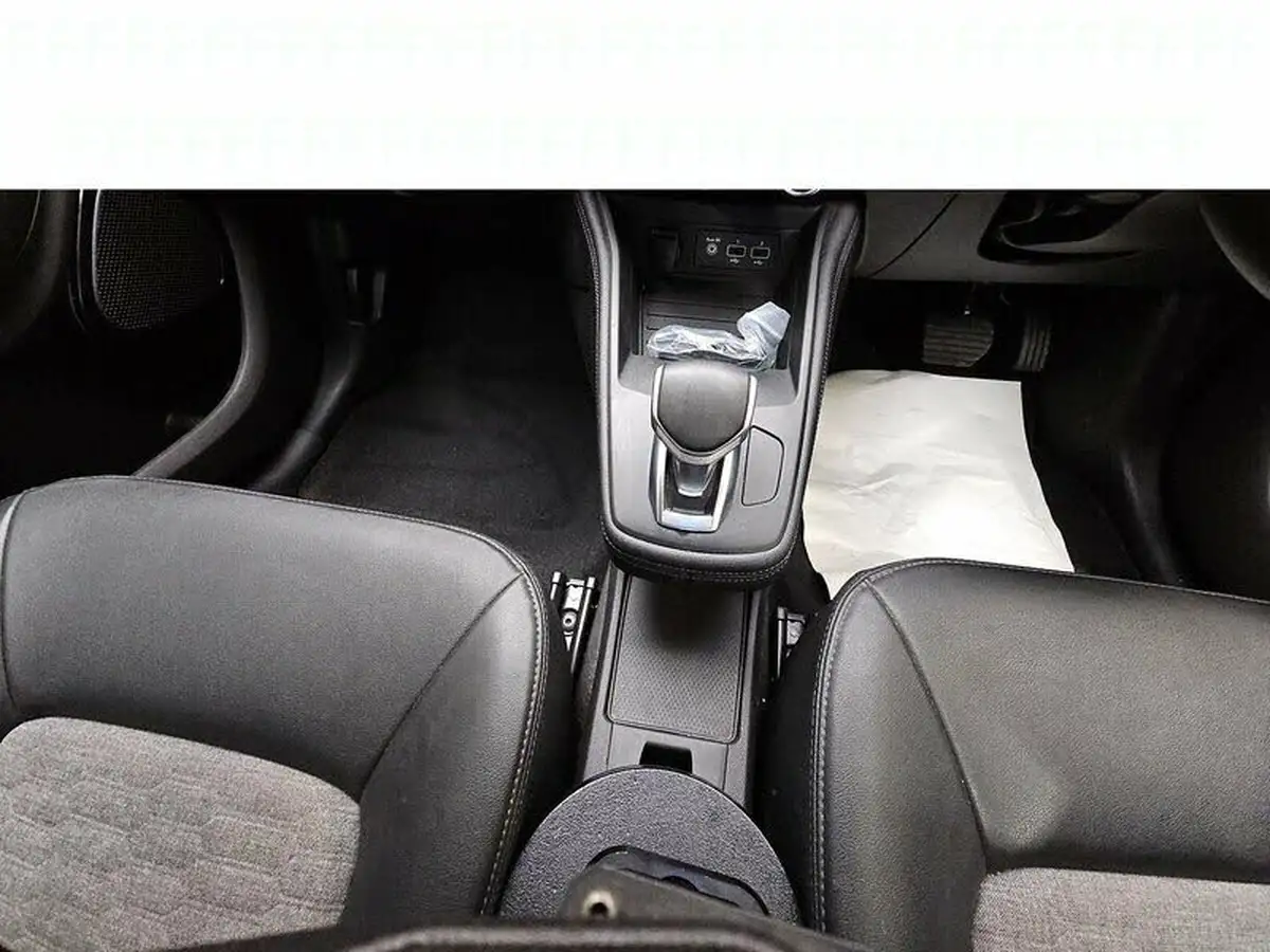 2021-renault-zoe-e-i-iconic-110ps-r110ze50-big-3