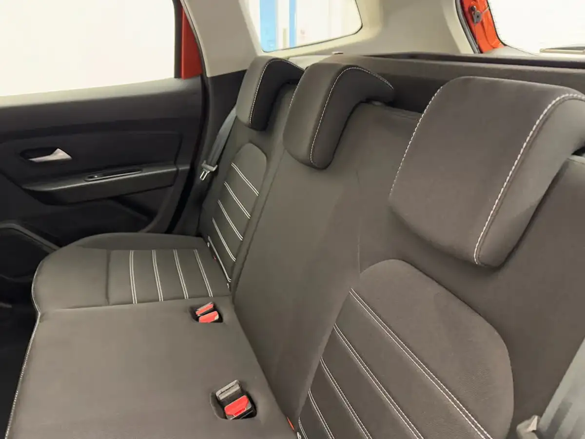 2022-dacia-duster-13-tce-comfort-130hpeu6d-4x2-window-van-big-10