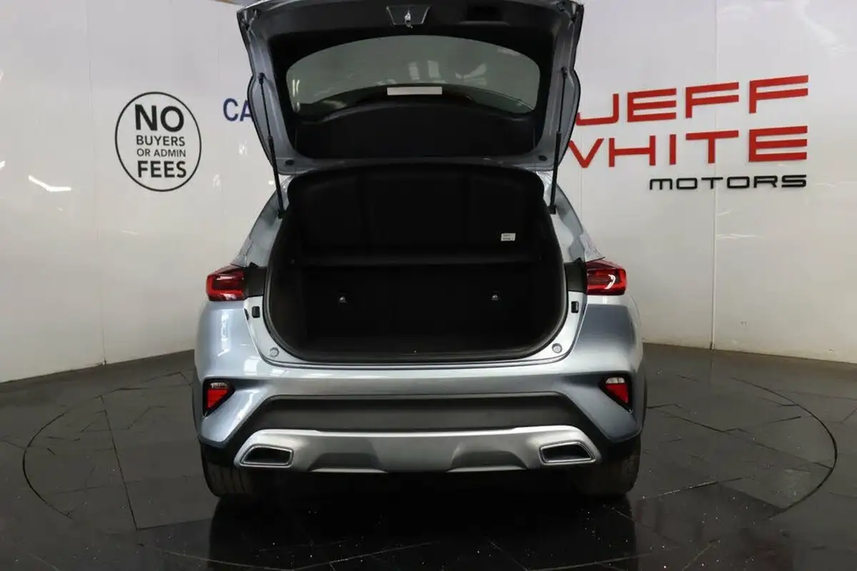 2022-kia-xceed-10-t-gdi-connect-big-16