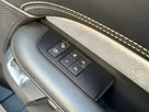 2017-land-rover-discovery-30td6-first-edition-small-25