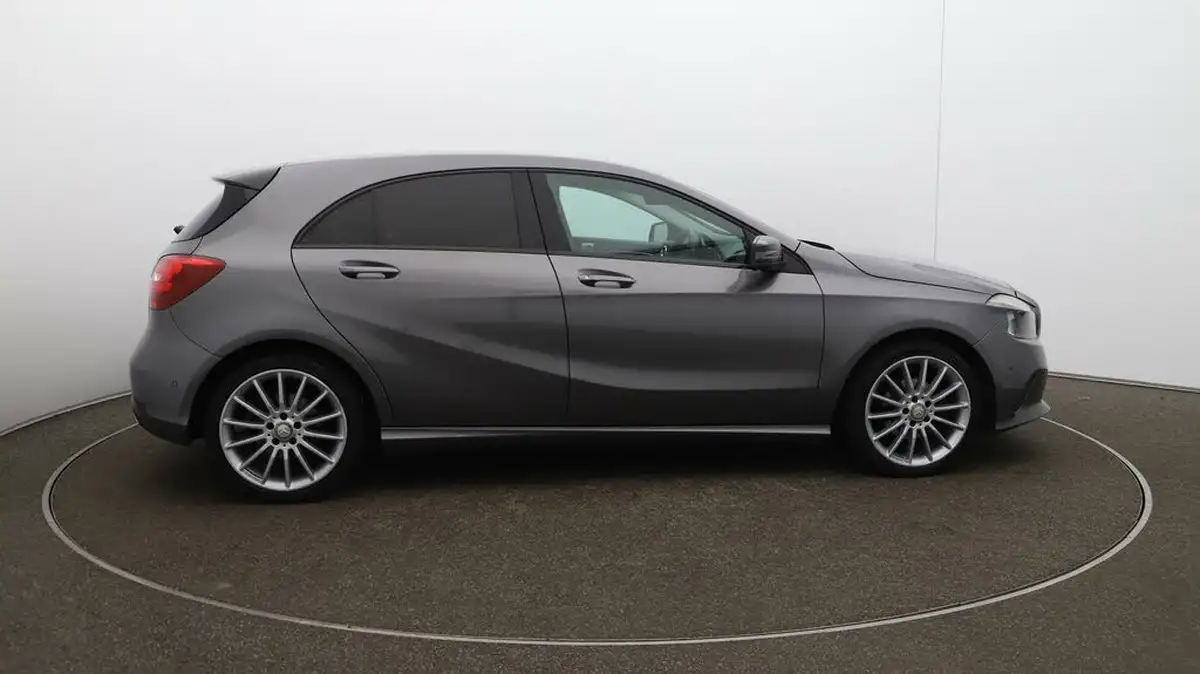 2018-mercedes-benz-a-class-15d-a180d-sport-109ps-executivess-hatchback-5d-7g-dct-big-47