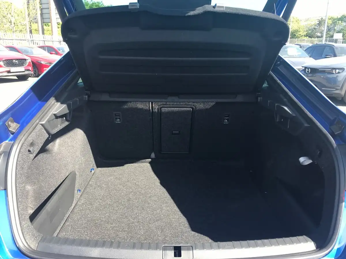 2023-skoda-octavia-20-tsi-vrs-hatchback-dsg-big-6