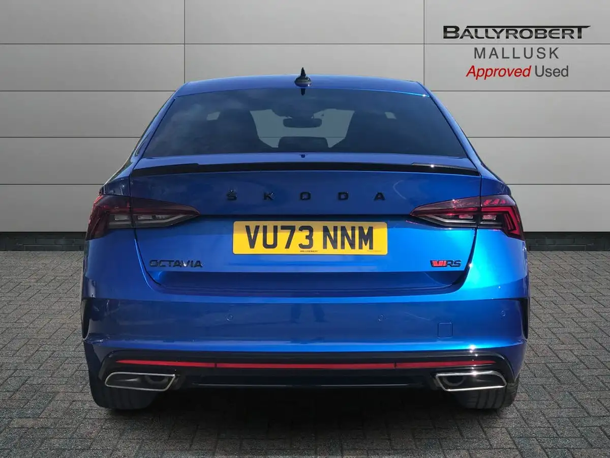 2023-skoda-octavia-20-tsi-vrs-hatchback-dsg-big-10