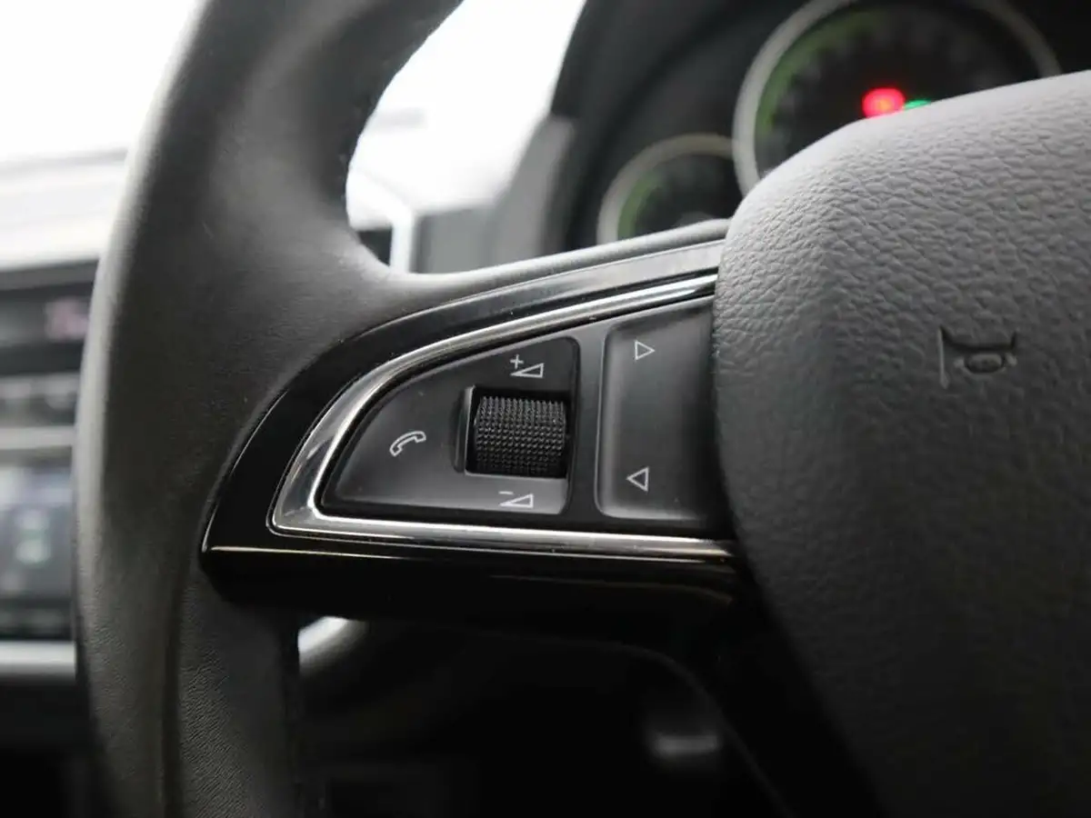 2021-skoda-citigo-e-se-big-28