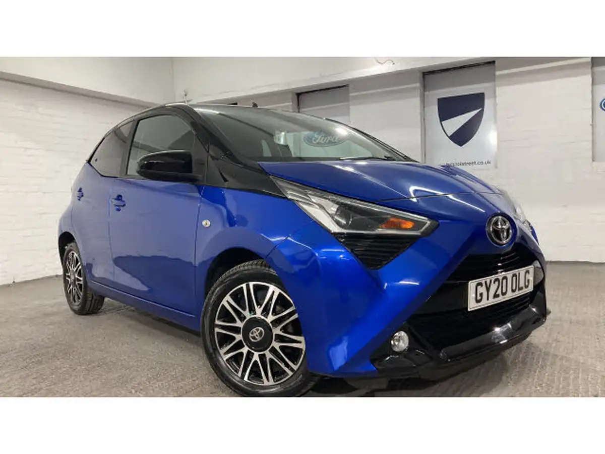 2020-toyota-aygo-10-vvt-i-x-clusiv-blackred-bi-tone-tss-x-shift-big-37