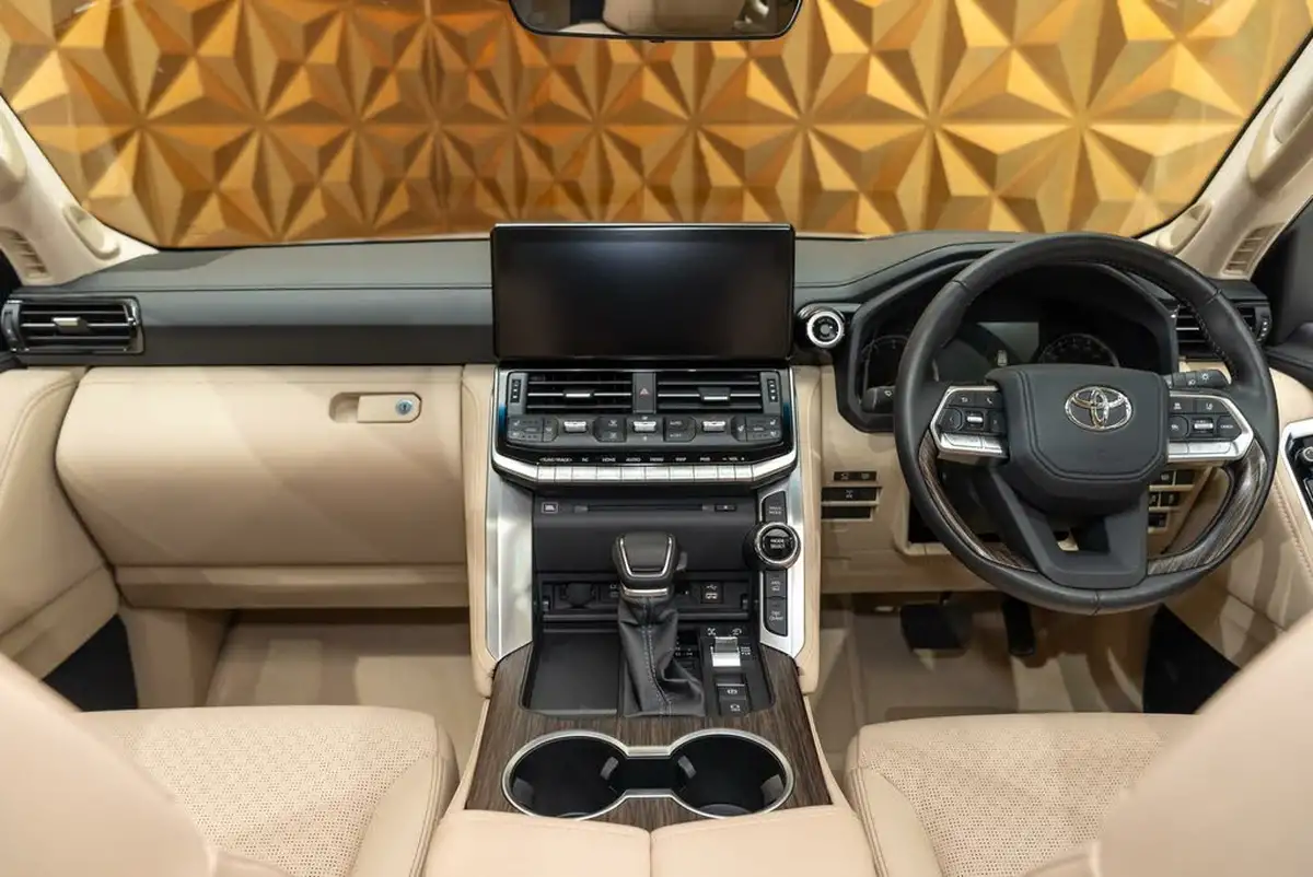 2024-toyota-land-cruiser-big-16
