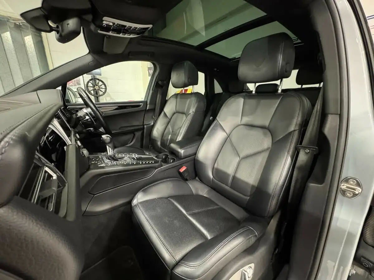 2018-porsche-macan-big-18