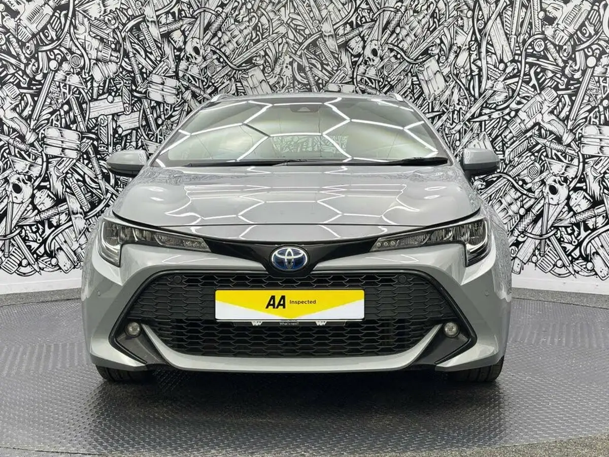 2021-toyota-corolla-18-vvt-i-icon-tech-spare-wheel-touring-sports-5d-big-4